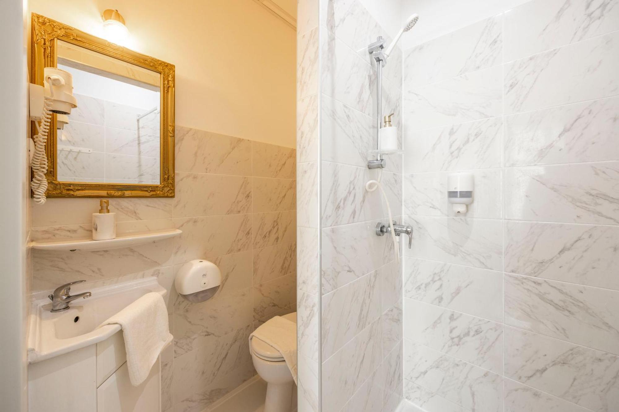 Exclusive Private Residence In The Center Of Bp W 4Bedrms, 4 Bathrms Budapest Eksteriør billede