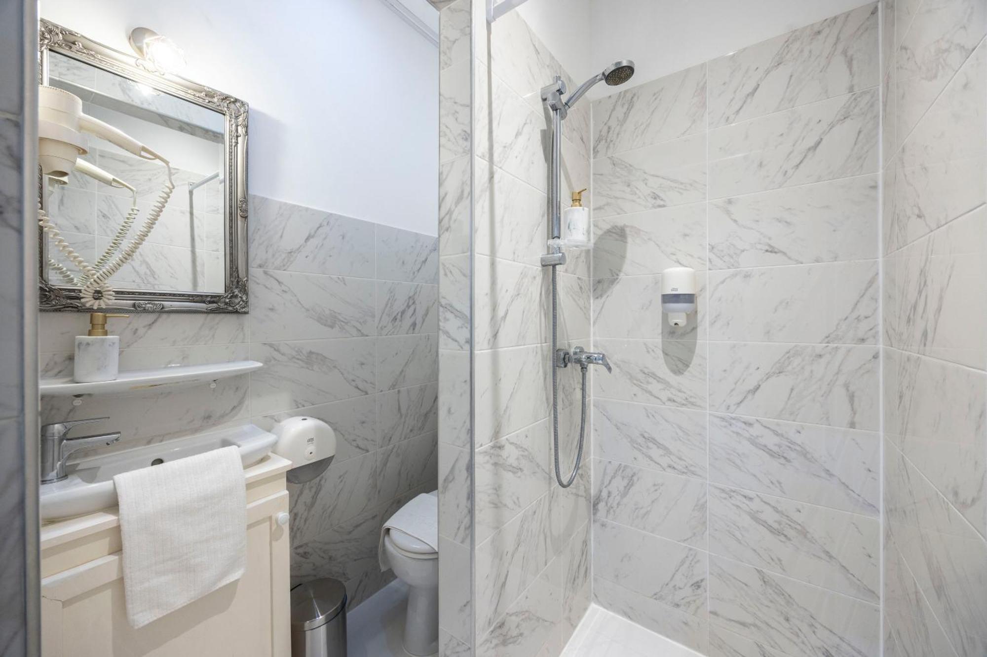 Exclusive Private Residence In The Center Of Bp W 4Bedrms, 4 Bathrms Budapest Eksteriør billede